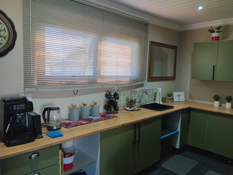 3 Bedroom Property for Sale in Albertinia Western Cape